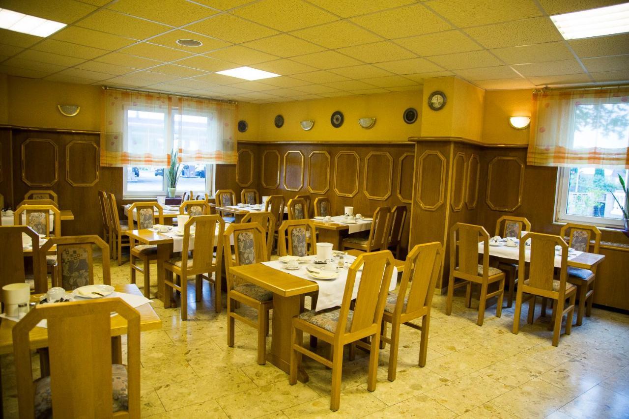 Hotel Stadt Peine Extérieur photo