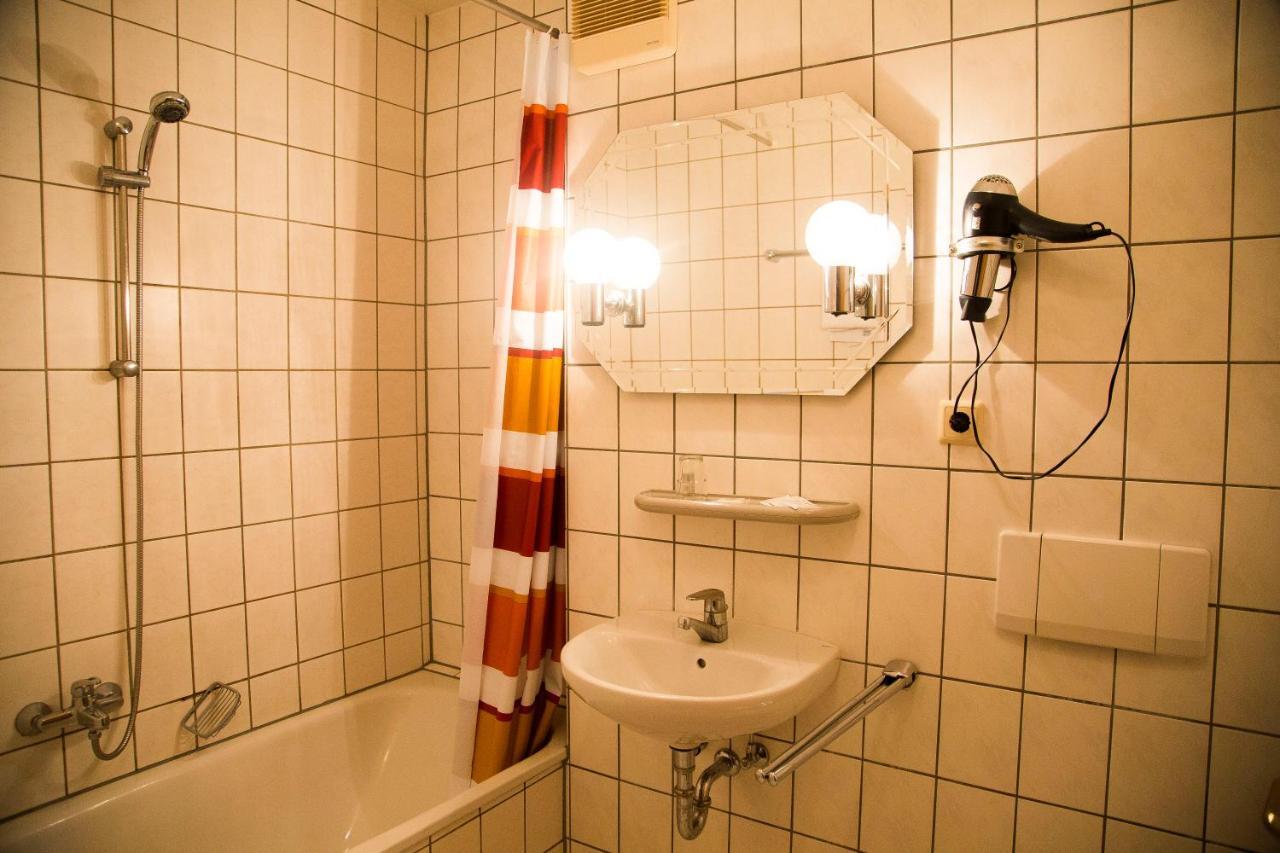 Hotel Stadt Peine Extérieur photo